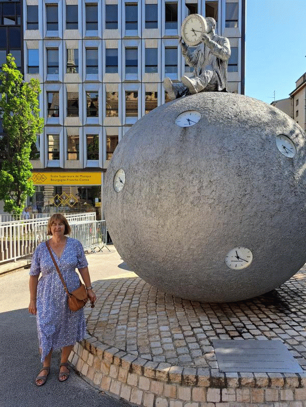 Arlesienne 64 ans Toulon