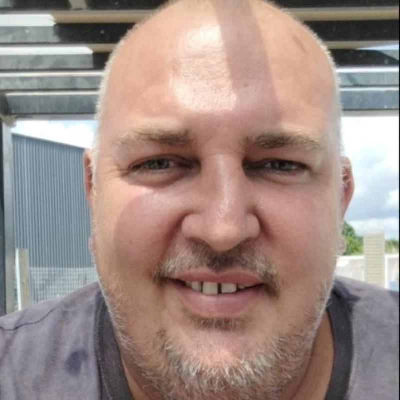 Gregory 48 ans Vairé
