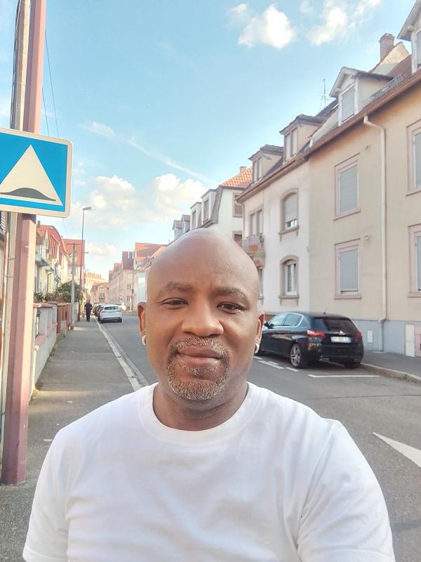 Yannick  40 ans Schiltigheim