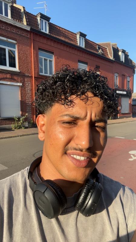 Isaac  25 ans Lille