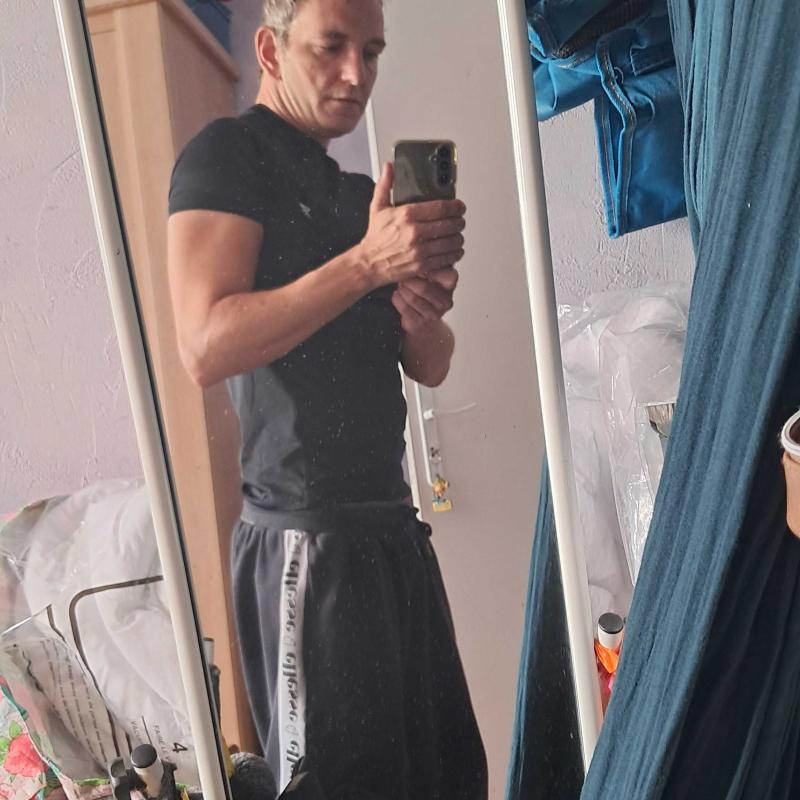 Dimitri 40 ans Levallois Perret