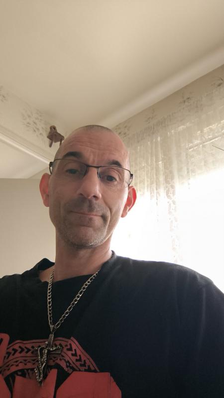 Doudou  47 ans Oignies