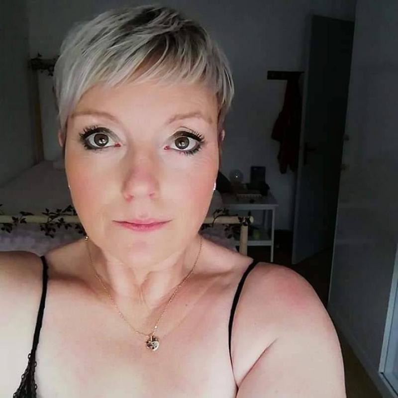 cerise 48 ans Saint Pol sur Ternoise