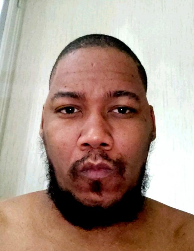 JONATHAN 40 ans Soual