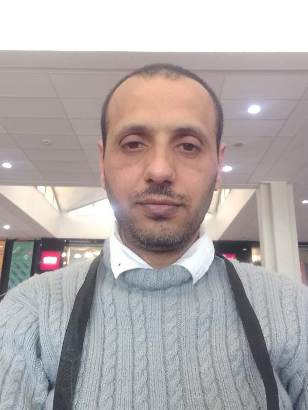 Atef 45 ans Homécourt