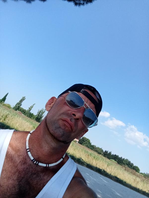 Xebas 38 ans Lunel