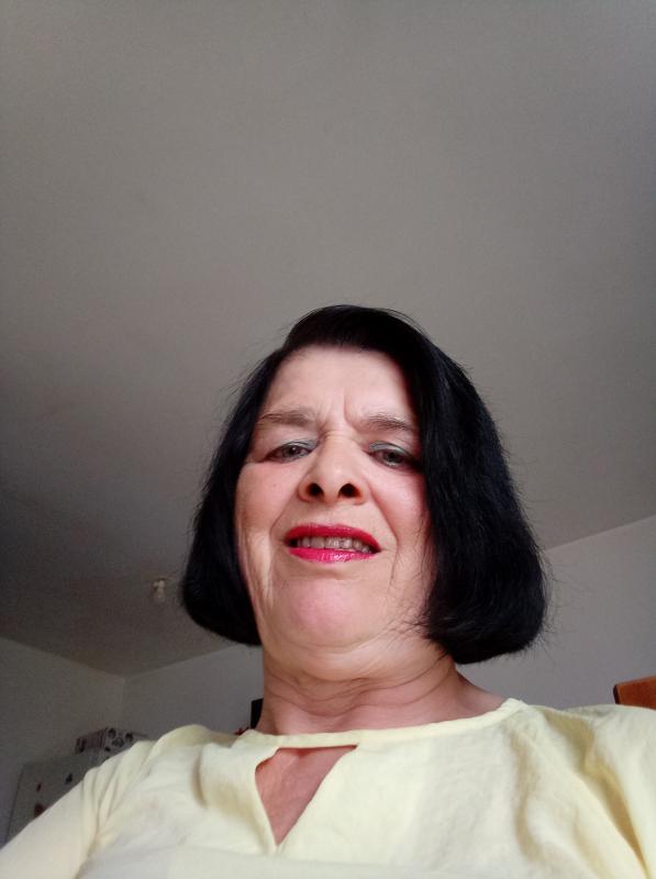 Micheline  69 ans Amiens