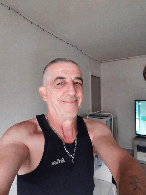 Gerard  18 ans Vigneux sur Seine