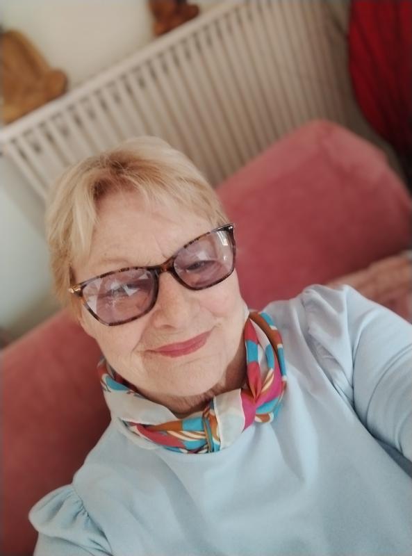 daniele 82 ans Pougues les Eaux