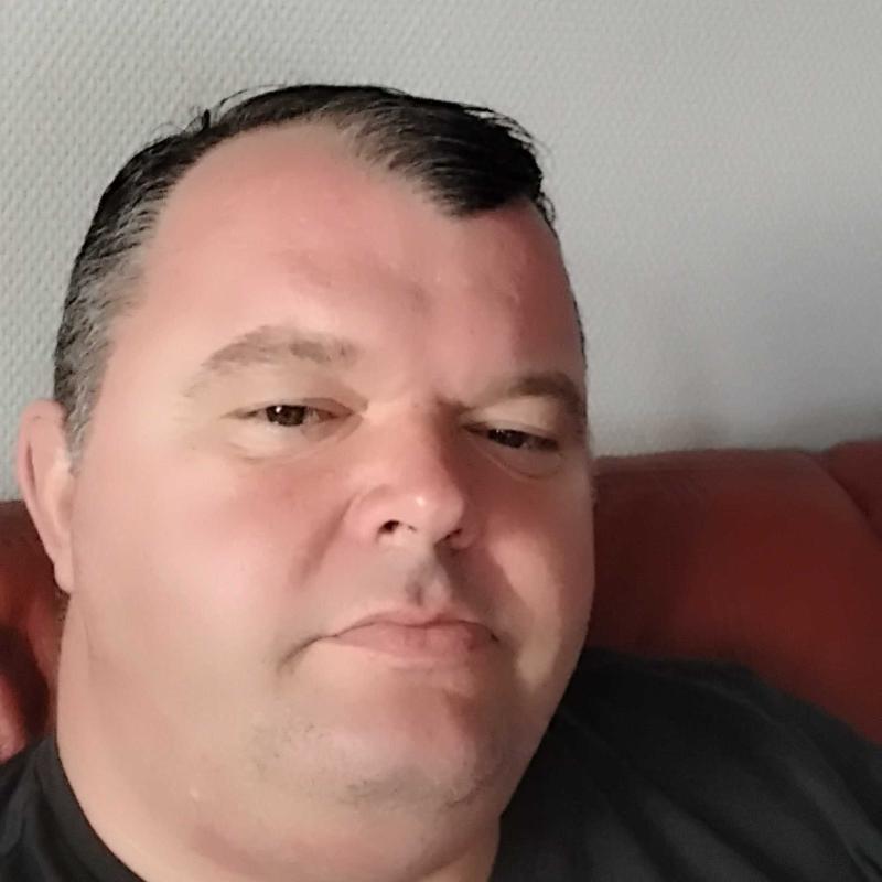 freddy 43 ans Carentan