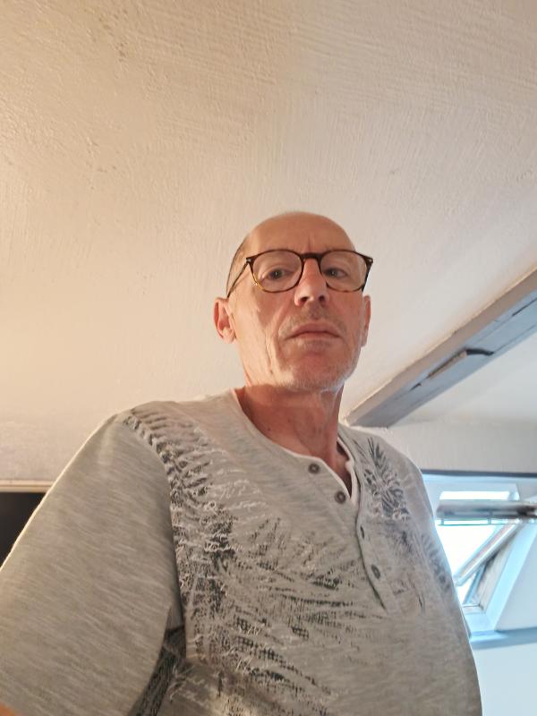 Karlito 55 ans Lanester