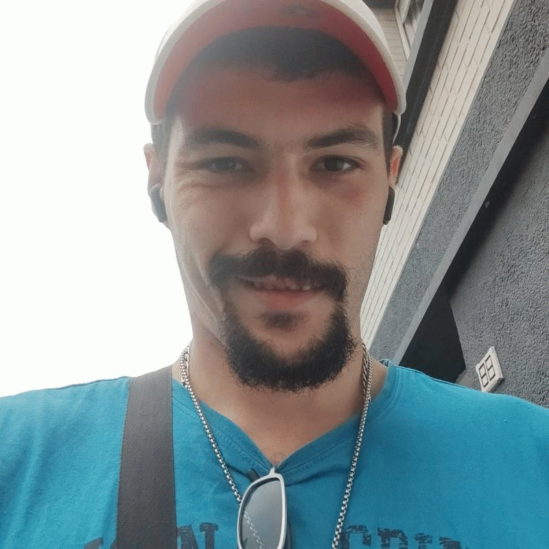 Loïc 26 ans Coudekerque Branche