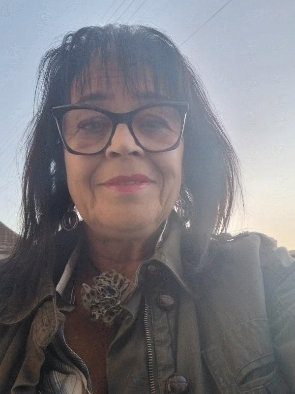 Corinne 64 ans Aureilhan