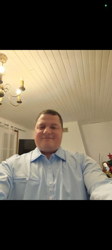 David 46 ans Montesquieu Volvestre