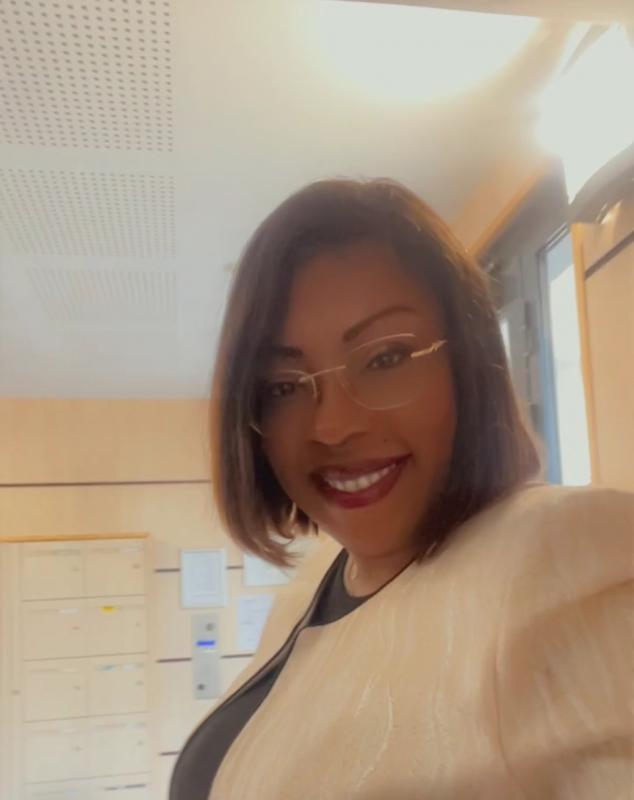 Natou 49 ans Stains