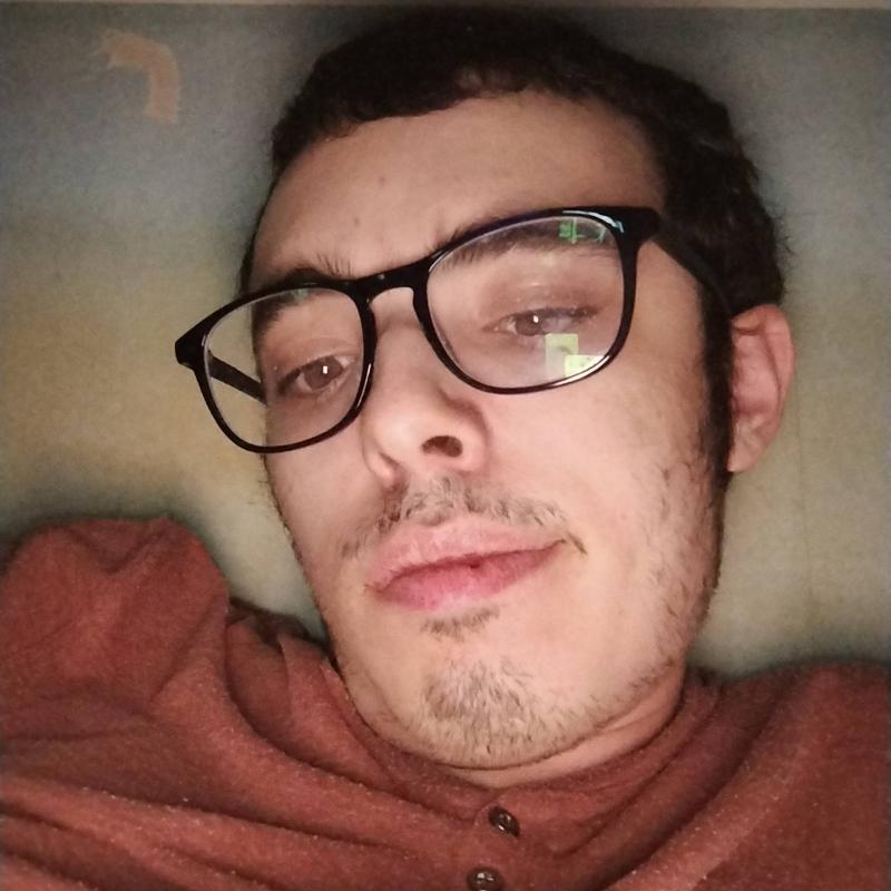 tom 21 ans Saint Marcellin