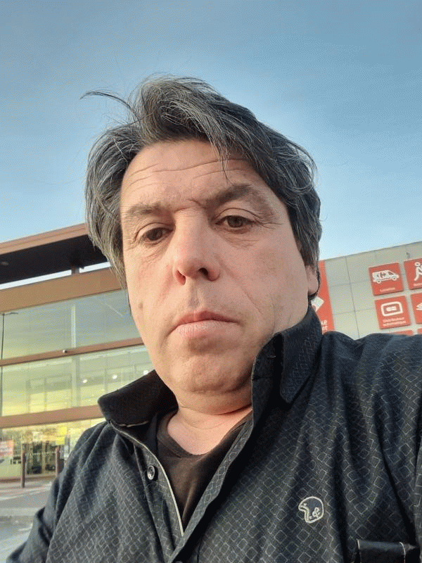 olivier 54 ans Mézières sur Issoire