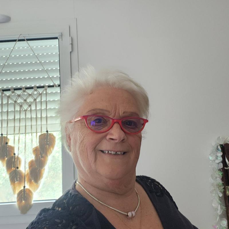 pauline 72 ans Mimizan