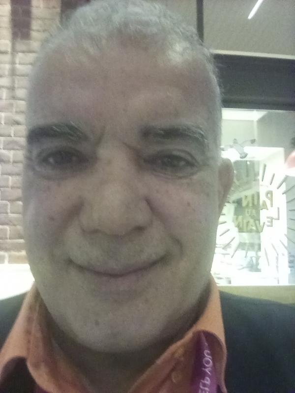 Amir  54 ans Lille