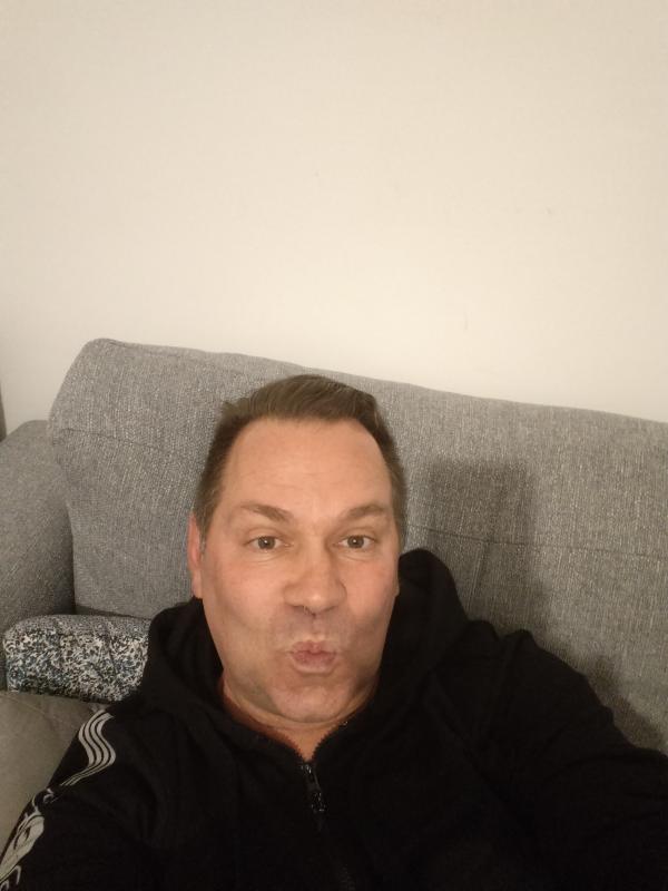 Fred  51 ans Vichy