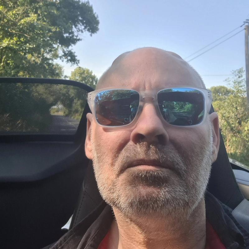 alex 55 ans Maisy