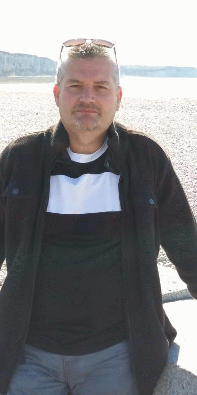 homtendre 64 ans Quimper