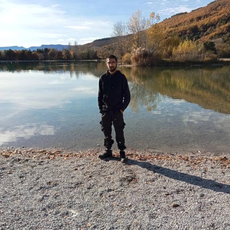 steven 24 ans Serres