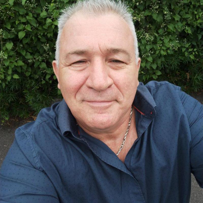 jean marc 61 ans Bourges