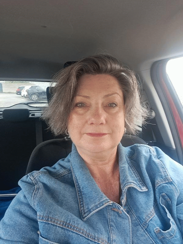 Isabelle  57 ans Saint Pol de Léon