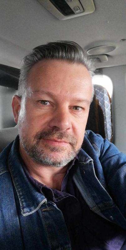David 52 ans Saint Quentin