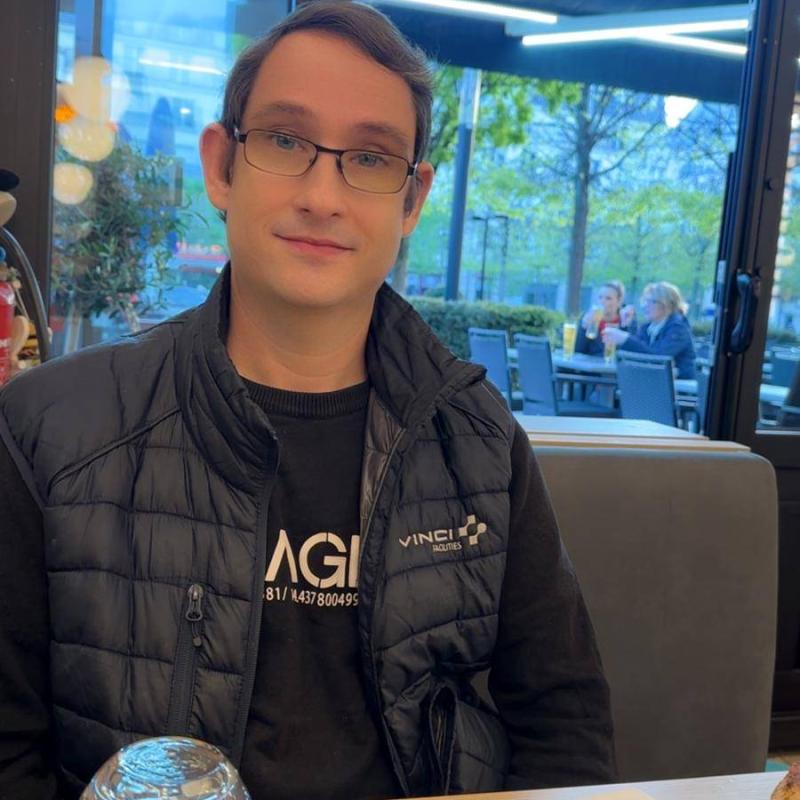 john 45 ans Villemomble