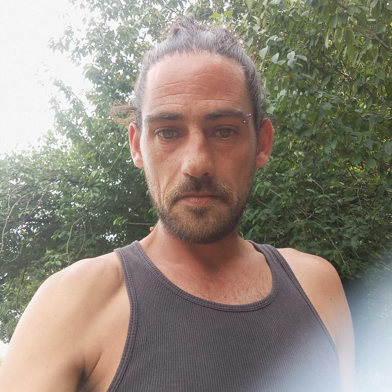 Michael 37 ans Claye Souilly