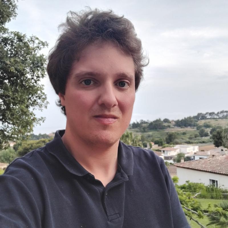 Alex 28 ans Toulon