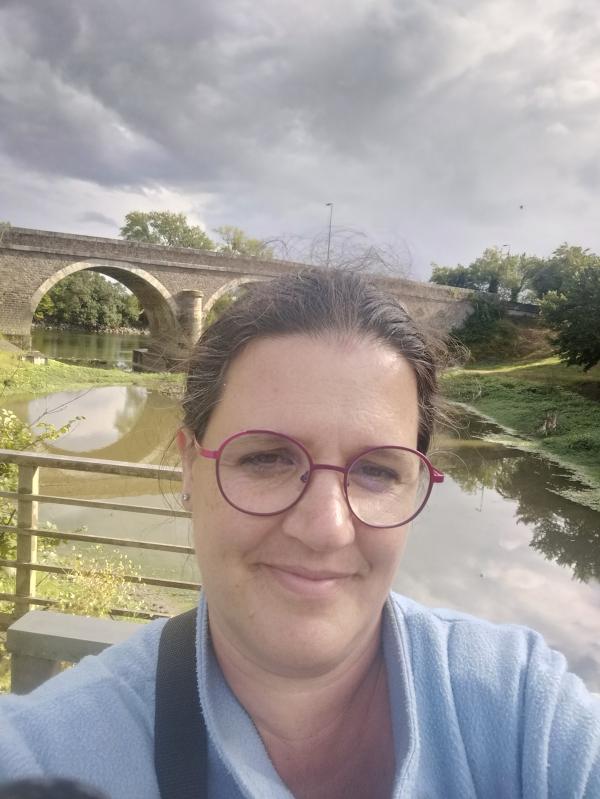 Lucienne  45 ans Chemillé