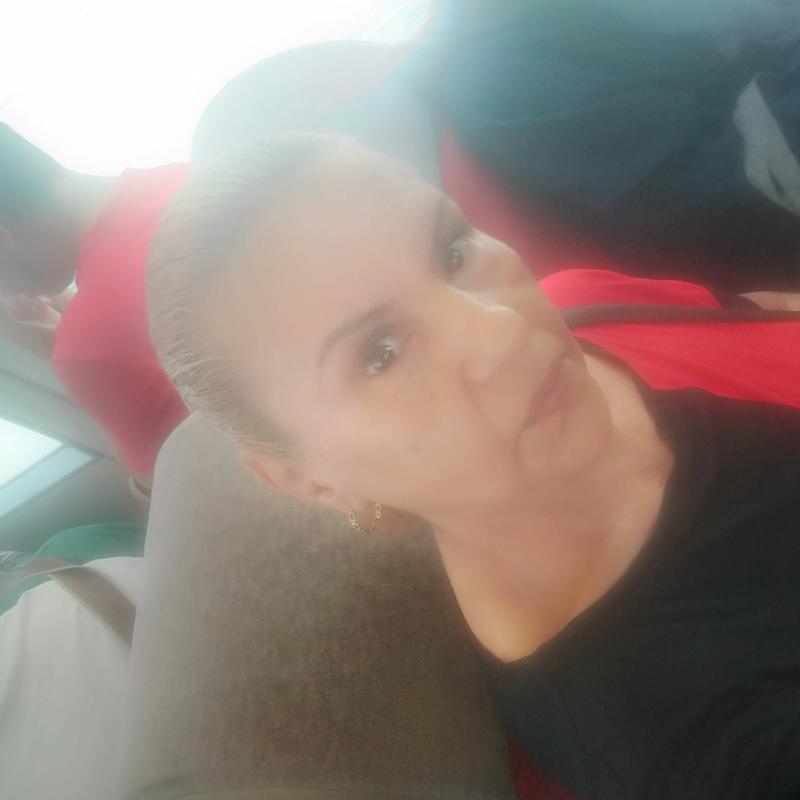 Fouzia 49 ans Nice