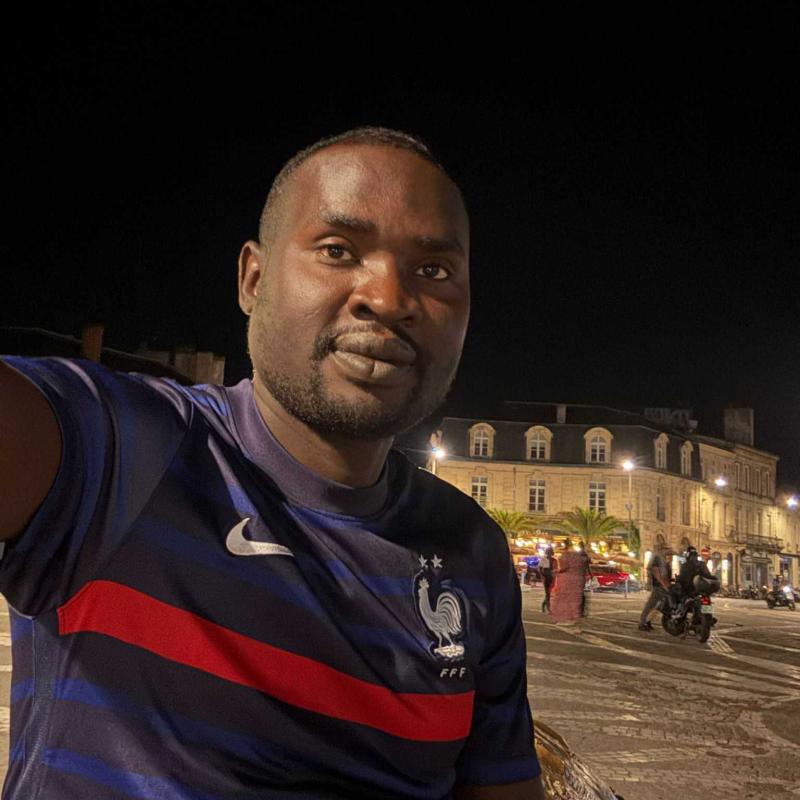 Hamd 33 ans Bordeaux