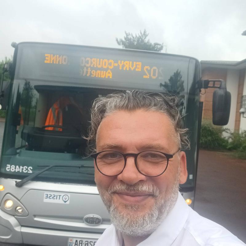 stephane 51 ans Vert le Petit