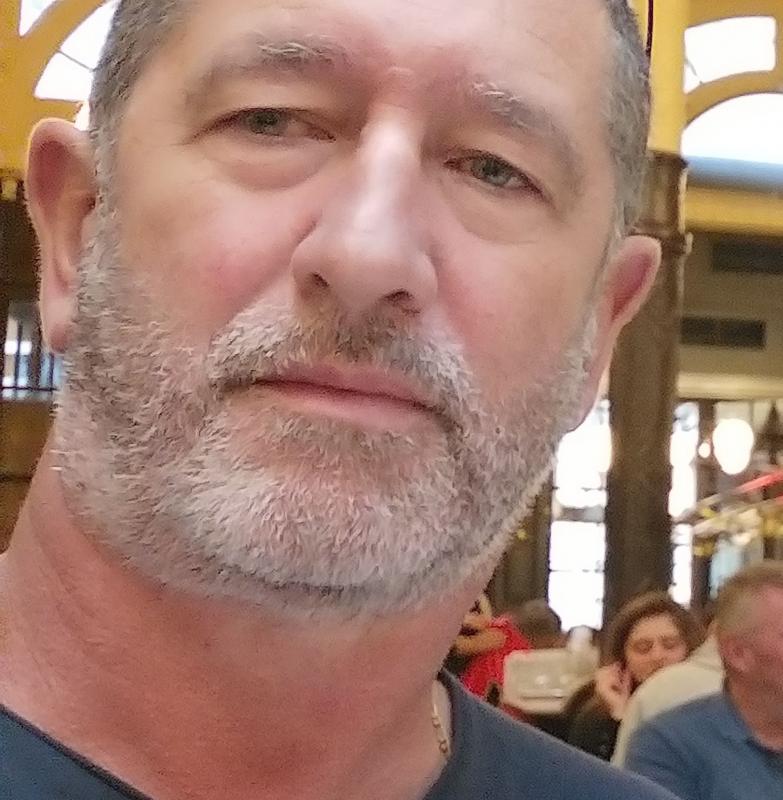 gabriel 51 ans Montpellier