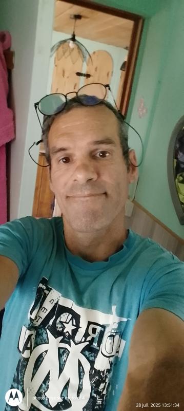 dylan 45 ans Sciecq