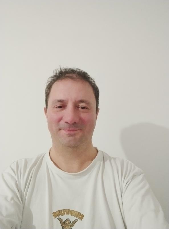 Sébastien  49 ans Saint Cyr sur le Rhône