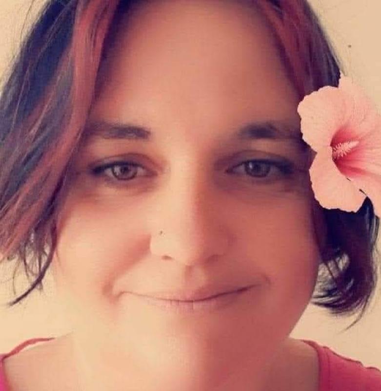 Kelly  47 ans Auray