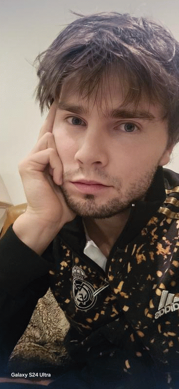 Alexis  29 ans Villeurbanne