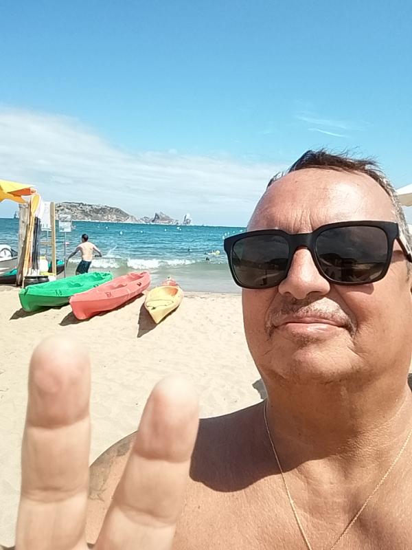 Fred 56 ans La Rochelle