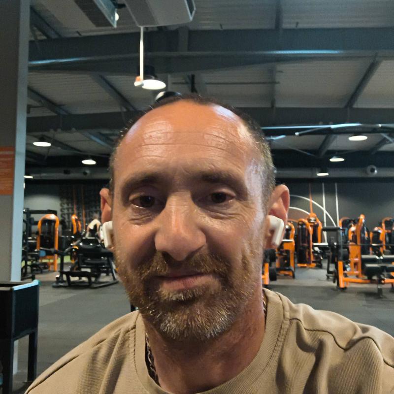 Bébert 44 ans Mauzé Thouarsais