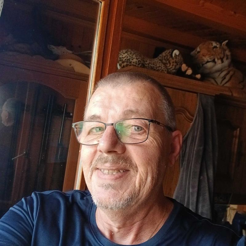 Éric 58 ans Saint Baudille et Pipet