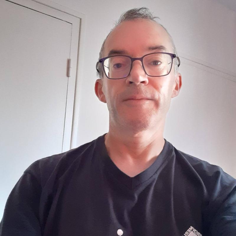 Stéphane 51 ans Saint Brieuc