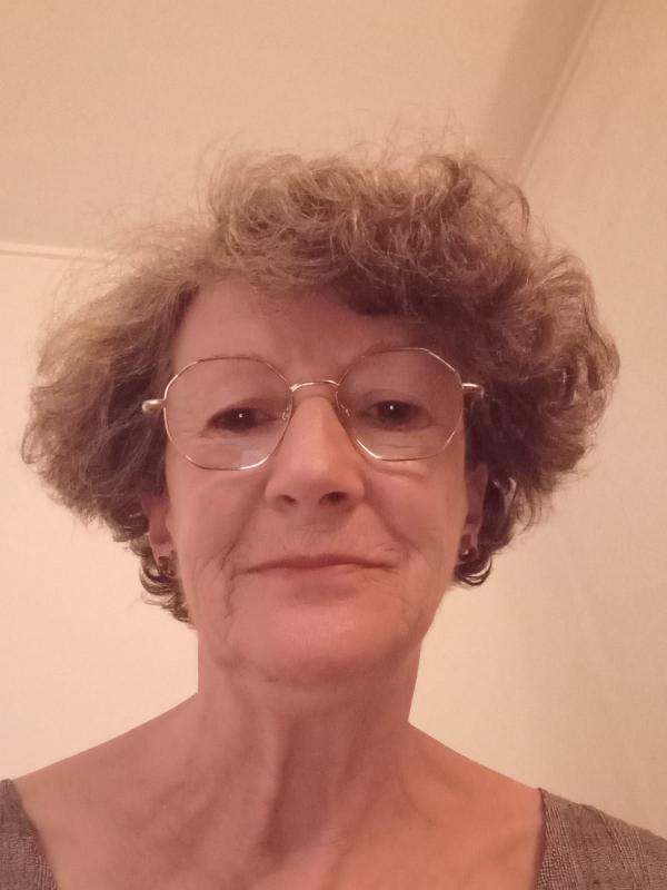 Caroline 69 ans Lorient