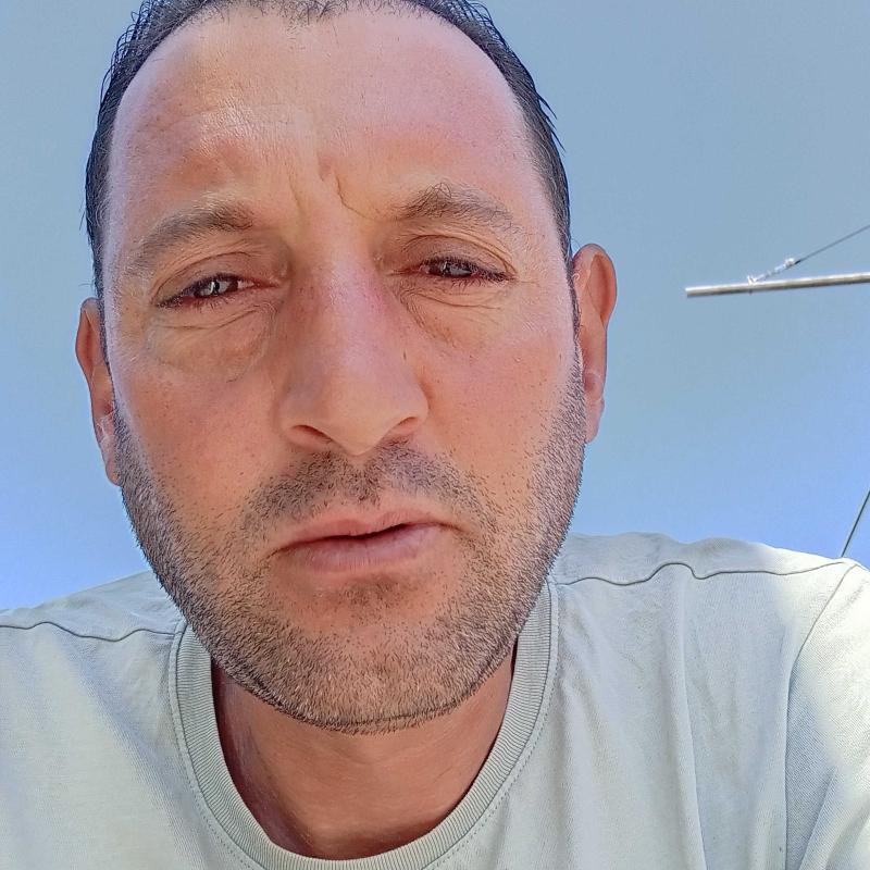 hassen benhajeali 40 ans Ambléon