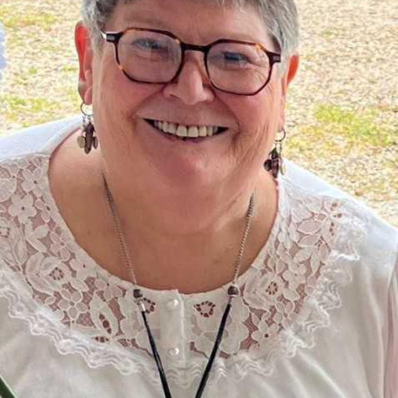mary 73 ans Orléans