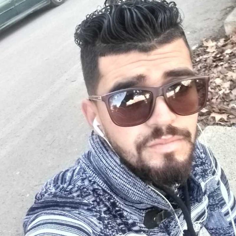 nabil 29 ans Toulouse